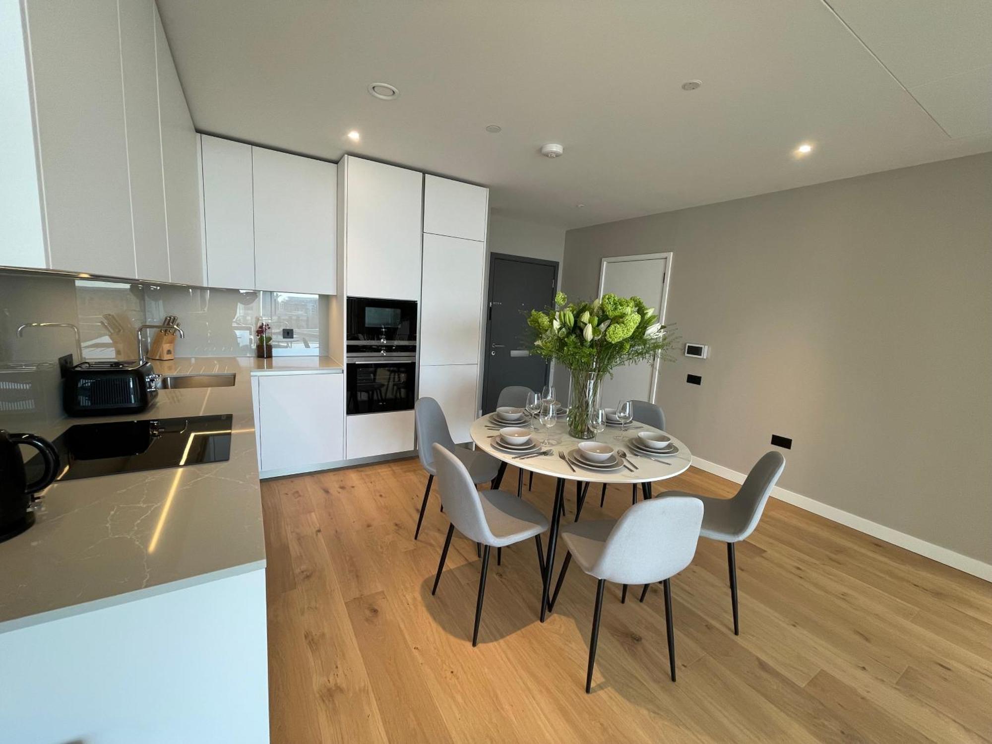 Battersea Power Apartments London Exterior photo